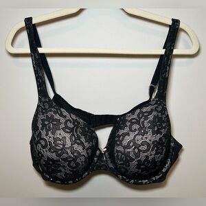Cacique‎ Layne Bryant Black Nude Lace Underwire Bra 40C Floral Overlay Comfort